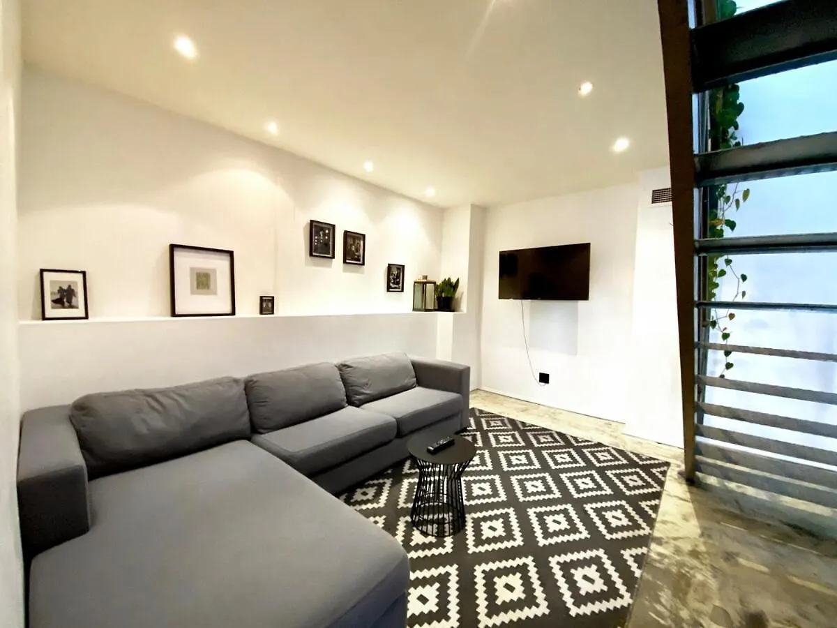 Loft With Rooftop In Woodstock Kapstadt